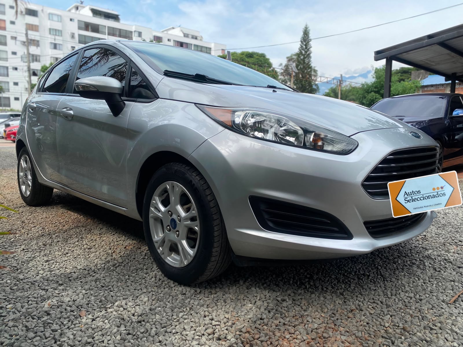 FORD FIESTA HATCHBACK SE MT 1600CC 5P 2016