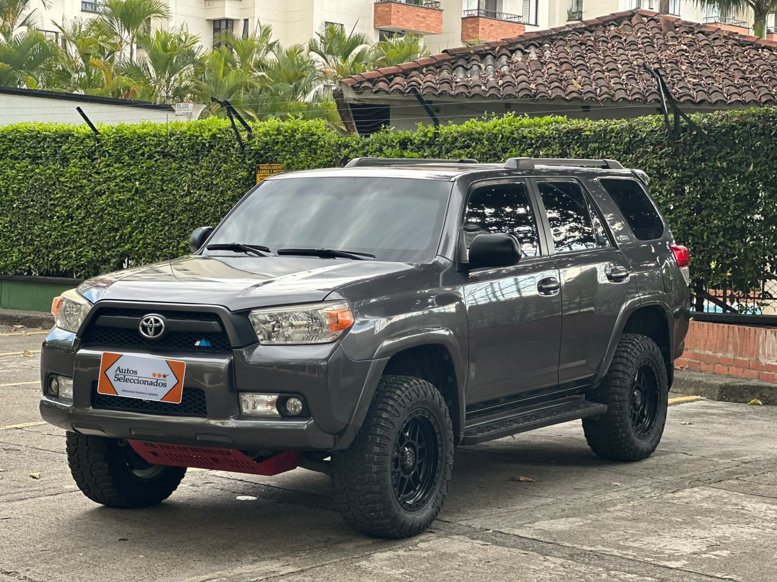 TOYOTA 4RUNNER SR5 AT 4000CC 2013