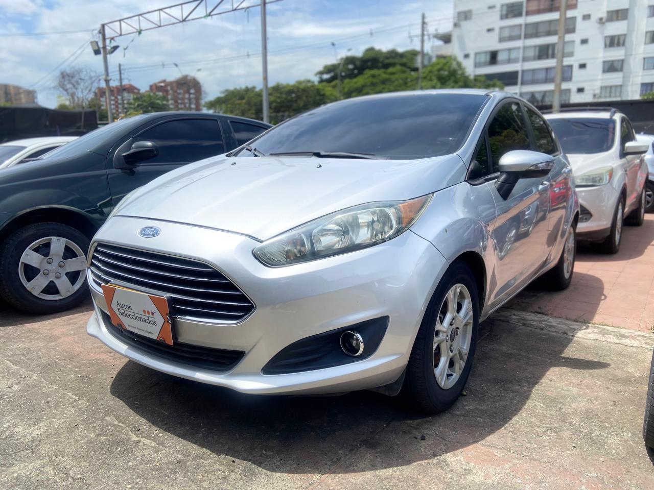 FORD FIESTA HATCHBACK SE MT 1600CC 5P 2016