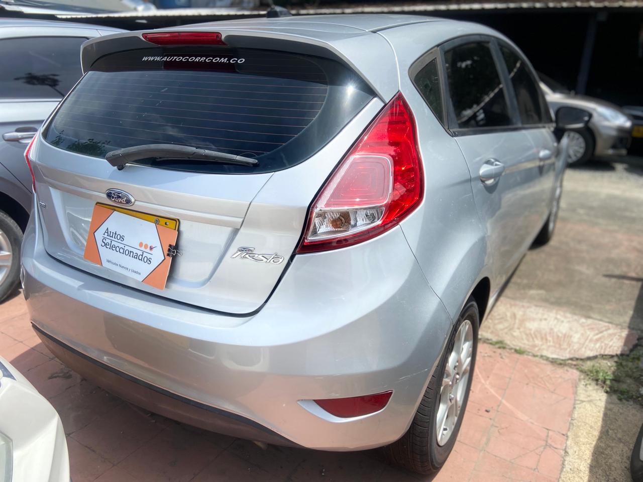 FORD FIESTA HATCHBACK SE MT 1600CC 5P 2016