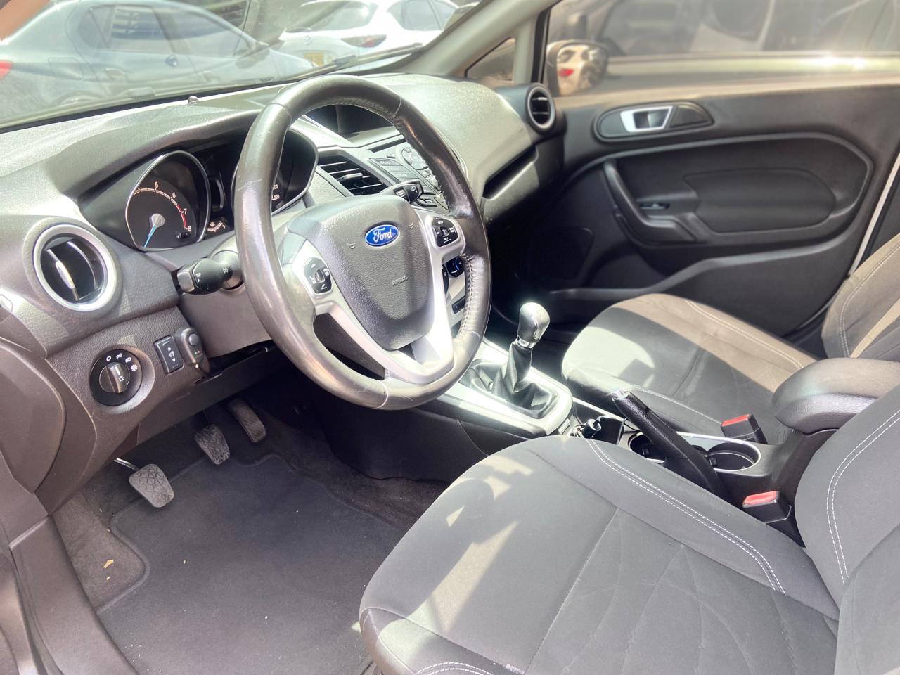 FORD FIESTA HATCHBACK SE MT 1600CC 5P 2016