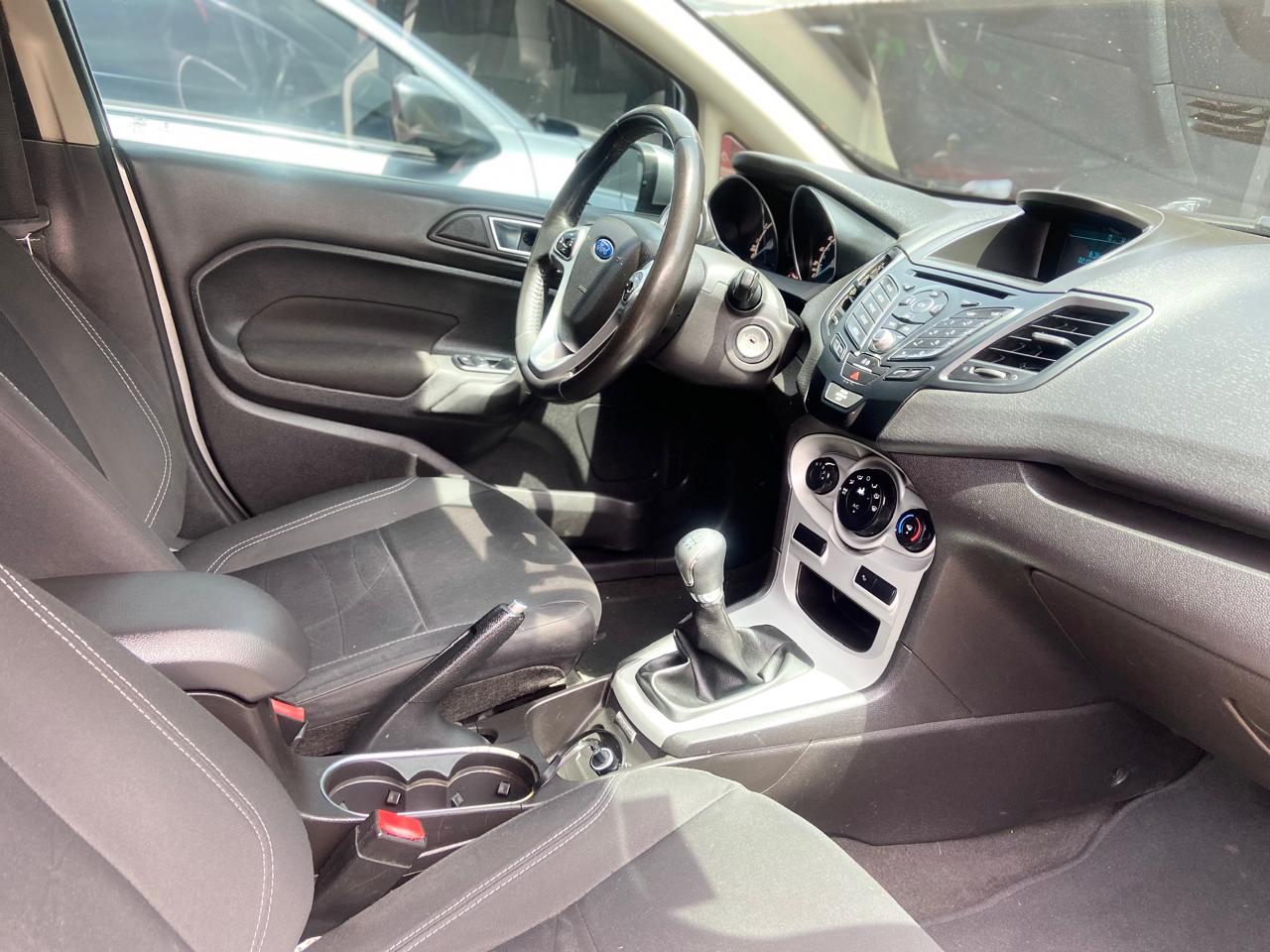 FORD FIESTA HATCHBACK SE MT 1600CC 5P 2016