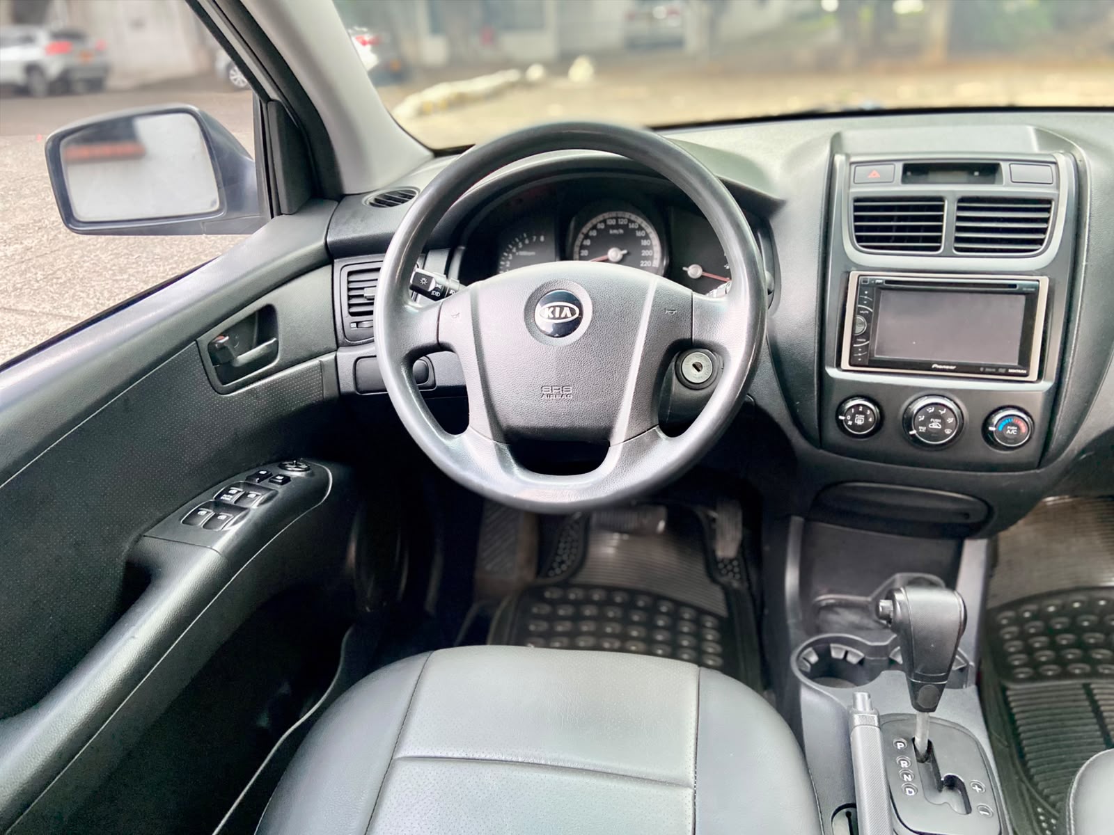 KIA SPORTAGE FQ 2.0L AT 2000CC AB CT 2011