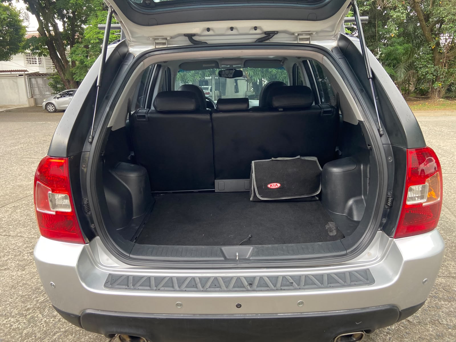 KIA SPORTAGE FQ 2.0L AT 2000CC AB CT 2011