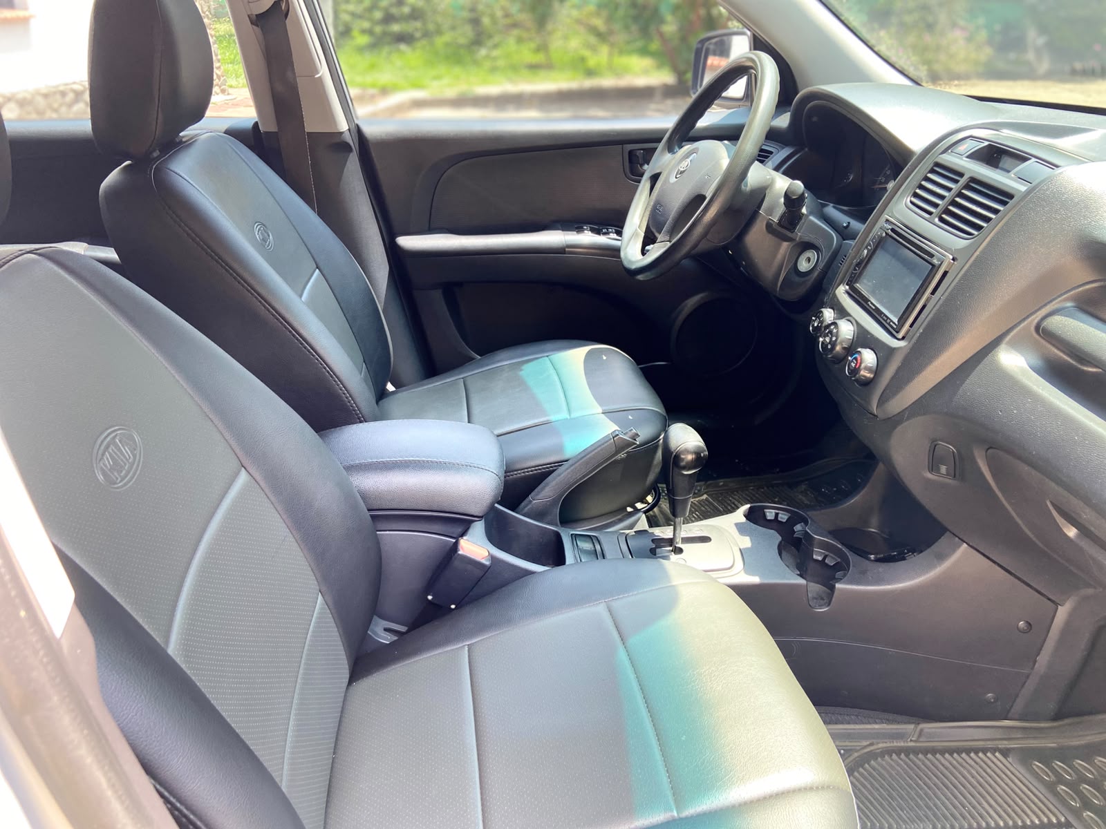 KIA SPORTAGE FQ 2.0L AT 2000CC AB CT 2011