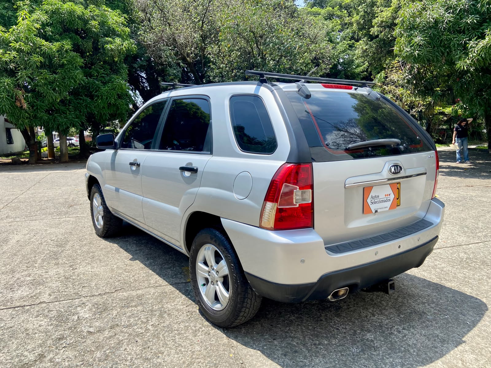 KIA SPORTAGE FQ 2.0L AT 2000CC AB CT 2011