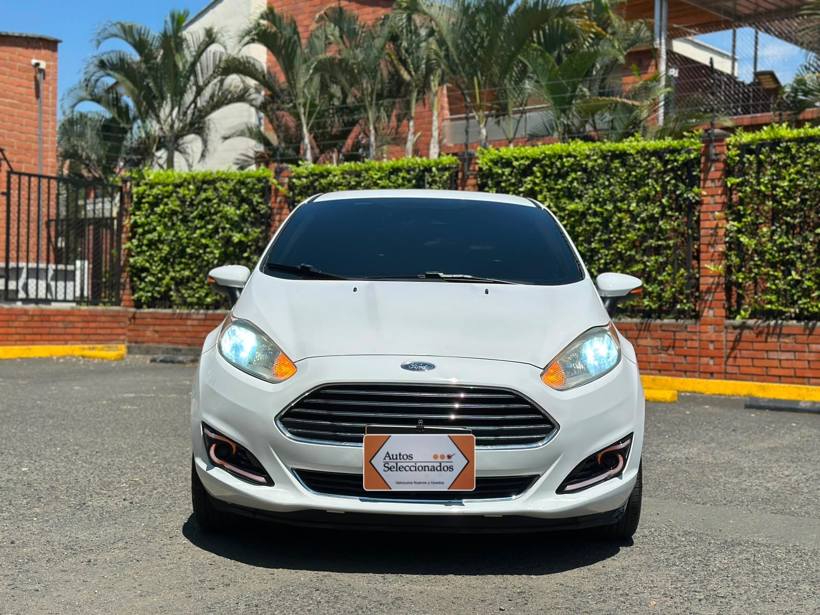 FORD FIESTA SPORTBACK TITANIUM TP 1600CC 4P 2015