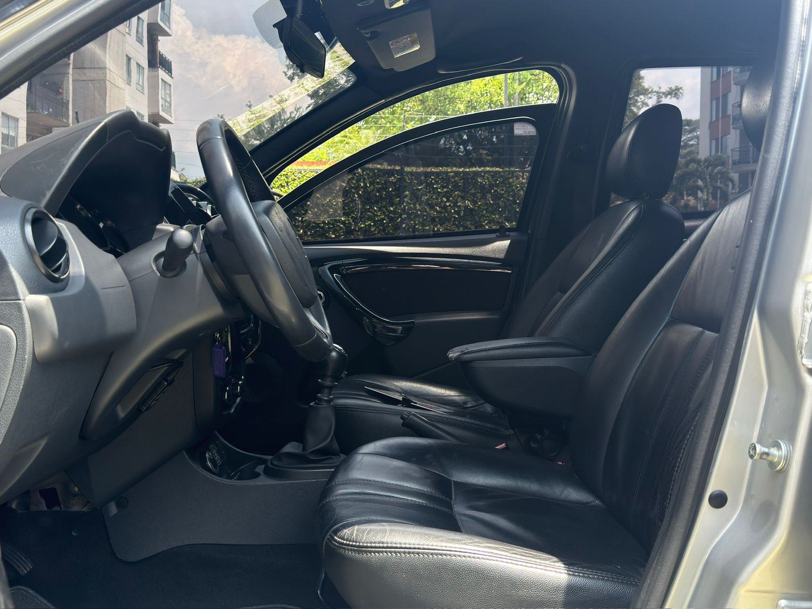 RENAULT DUSTER DYNAMIQUE/INTENS MT 2000CC 4X4 2019