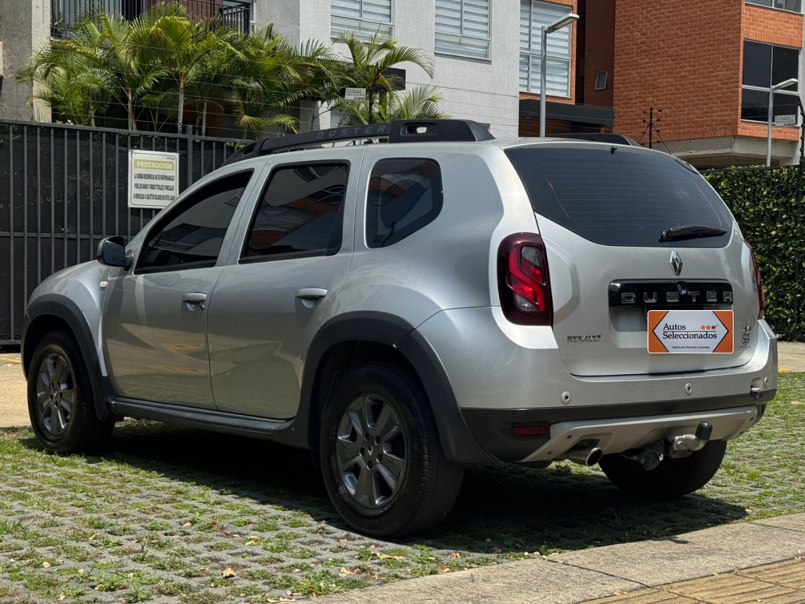 RENAULT DUSTER DYNAMIQUE/INTENS MT 2000CC 4X4 2019