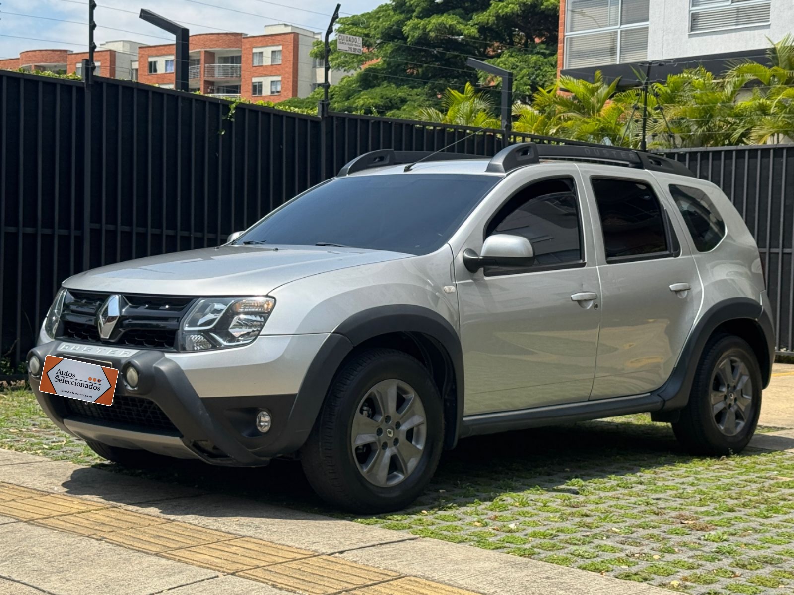 RENAULT DUSTER DYNAMIQUE/INTENS MT 2000CC 4X4 2019
