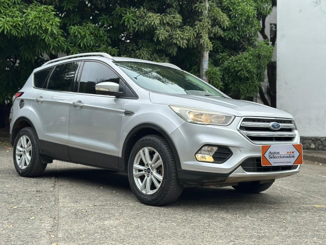 FORD ESCAPE SE TP 2000CC 4X4 2017