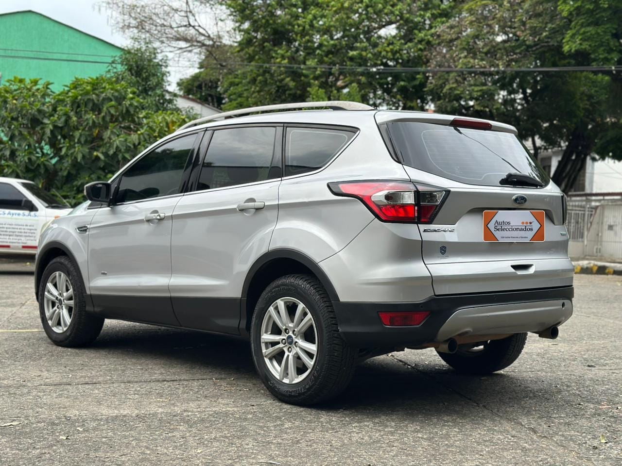 FORD ESCAPE SE TP 2000CC 4X4 2017