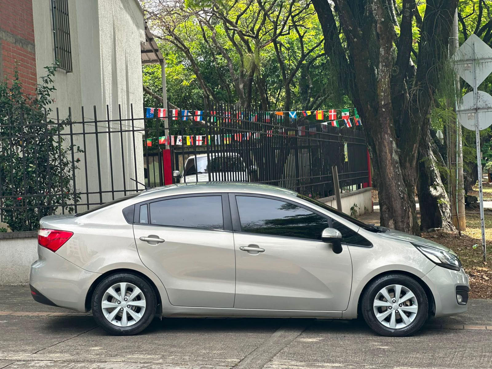 KIA RIO SPICE 1.4 TP 1400CC 4P 2014