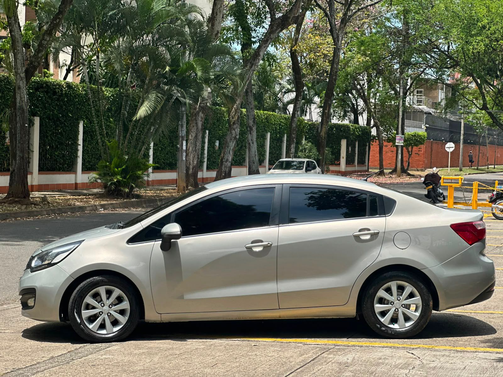 KIA RIO SPICE 1.4 TP 1400CC 4P 2014