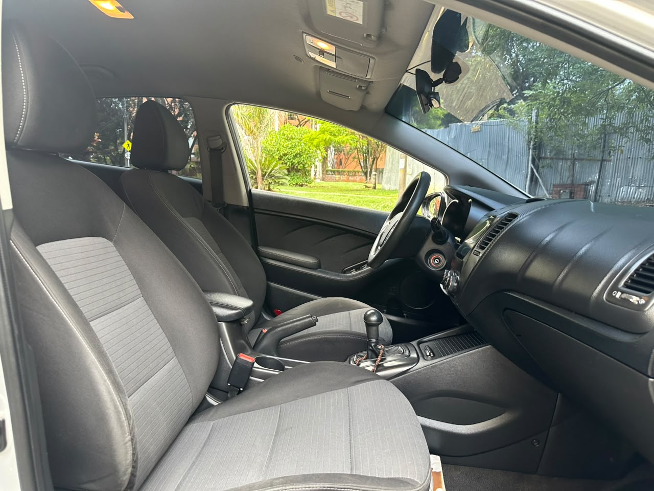 KIA CERATO PRO 1.6L TP 1600CC 4P 2AB 2015