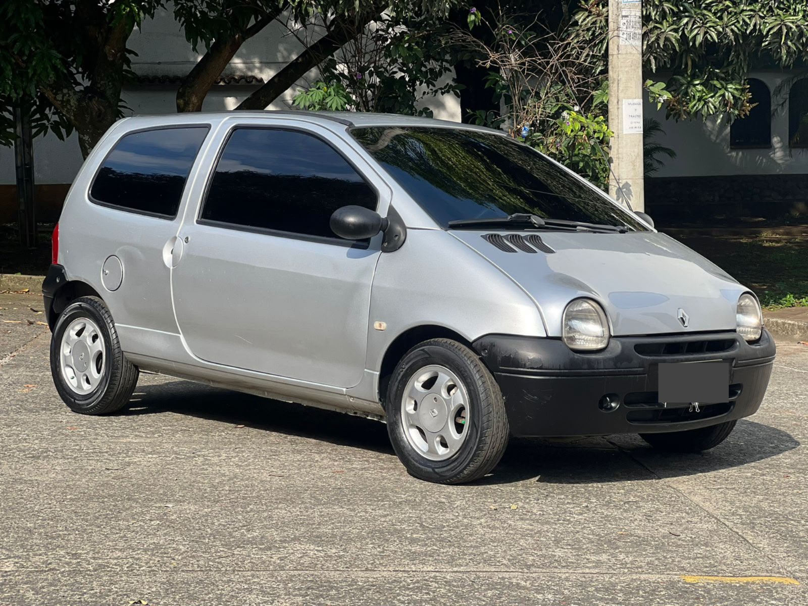 RENAULT TWINGO ACCESS + MT 1200CC 16V AA 2012