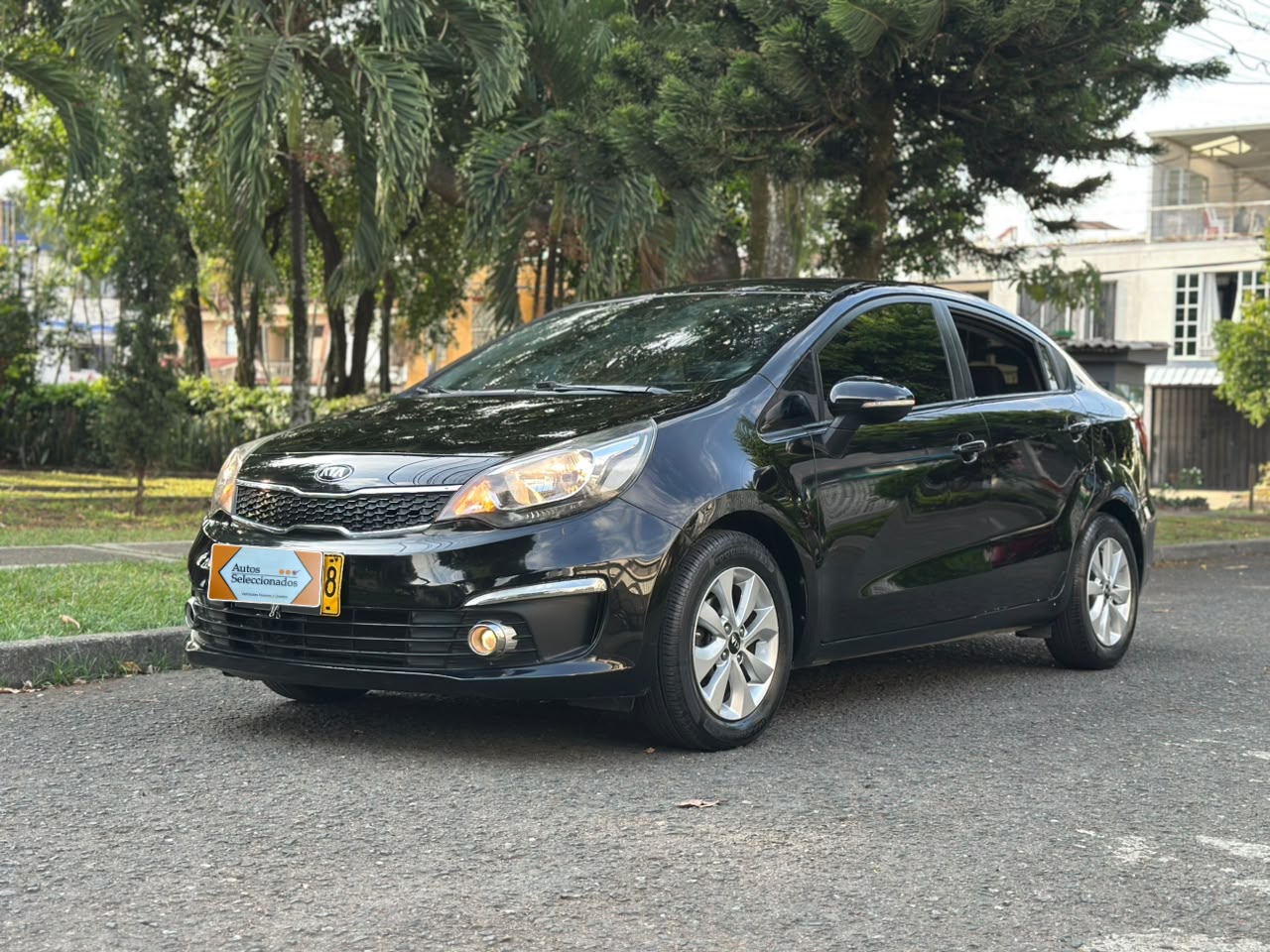 KIA RIO SPICE 1.2 MT 1200CC 4P 2AB 2016