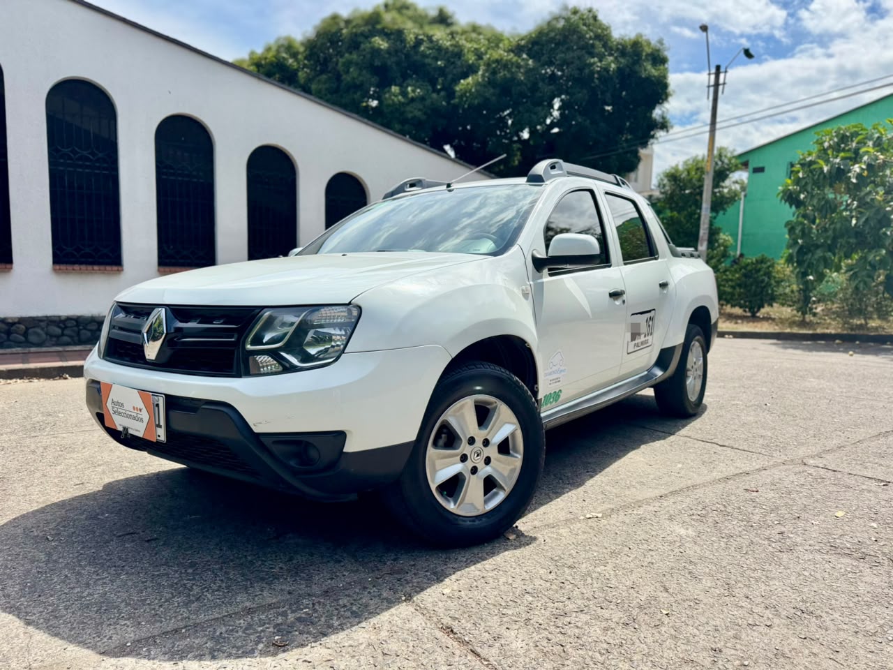 RENAULT DUSTER OROCH EXPRESSION MT 2000CC 4X2 2AB 2022