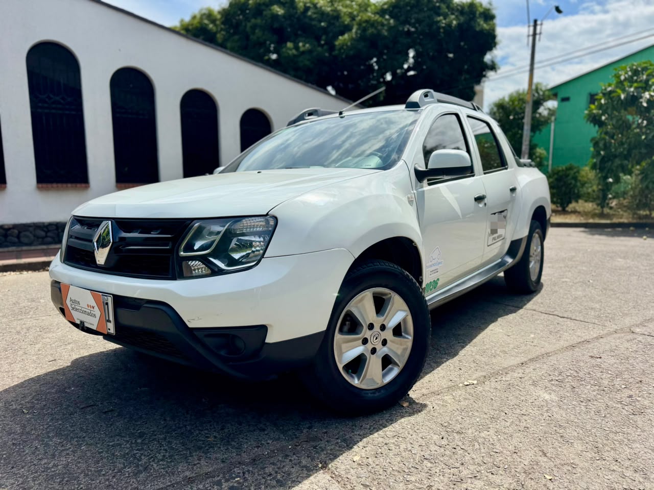 RENAULT DUSTER OROCH EXPRESSION MT 2000CC 4X2 2AB 2022