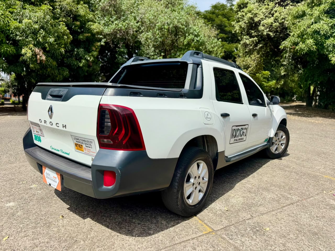 RENAULT DUSTER OROCH EXPRESSION MT 2000CC 4X2 2AB 2022
