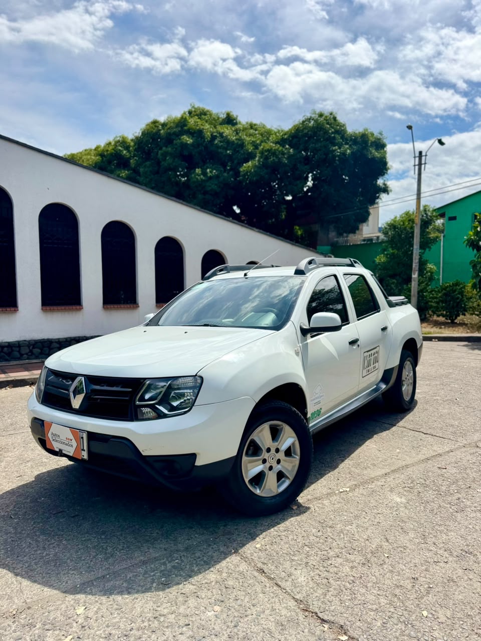 RENAULT DUSTER OROCH EXPRESSION MT 2000CC 4X2 2AB 2022
