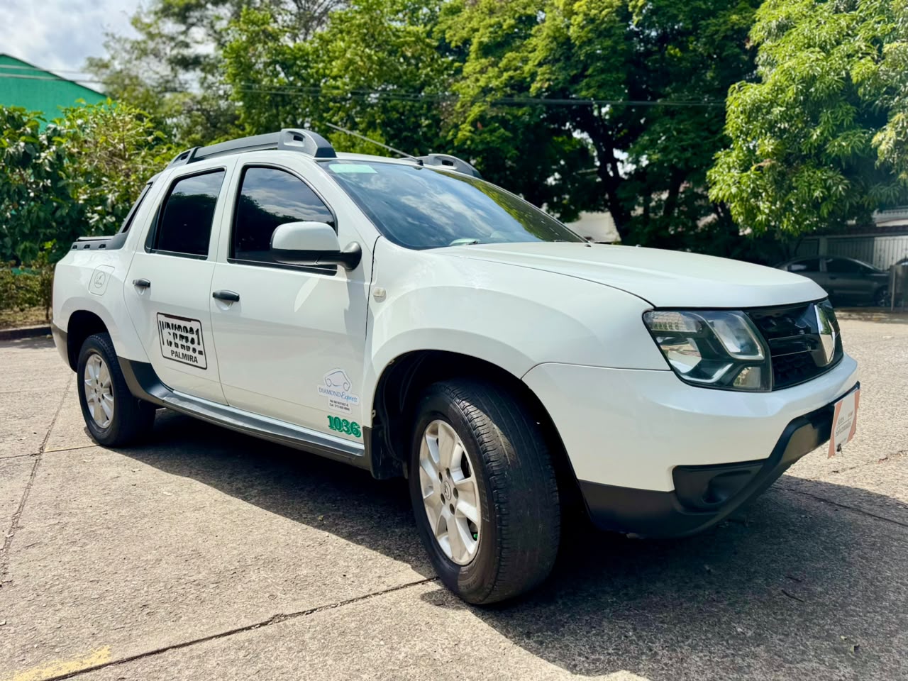 RENAULT DUSTER OROCH EXPRESSION MT 2000CC 4X2 2AB 2022