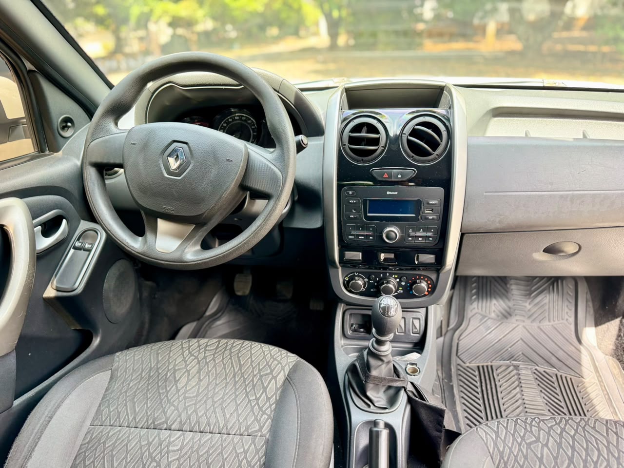 RENAULT DUSTER OROCH EXPRESSION MT 2000CC 4X2 2AB 2022