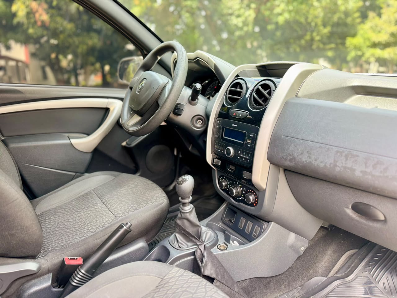 RENAULT DUSTER OROCH EXPRESSION MT 2000CC 4X2 2AB 2022