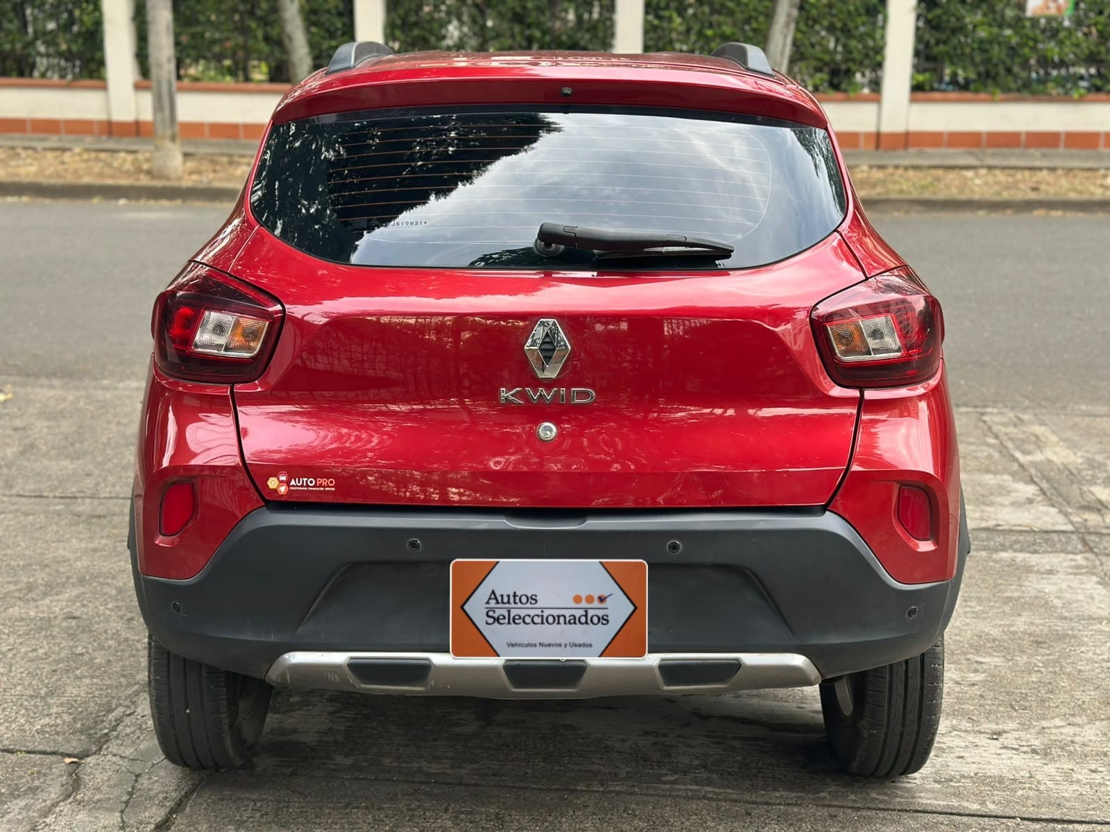 RENAULT KWID OUTSIDER MT 1000CC 12V 4AB ABS 2023