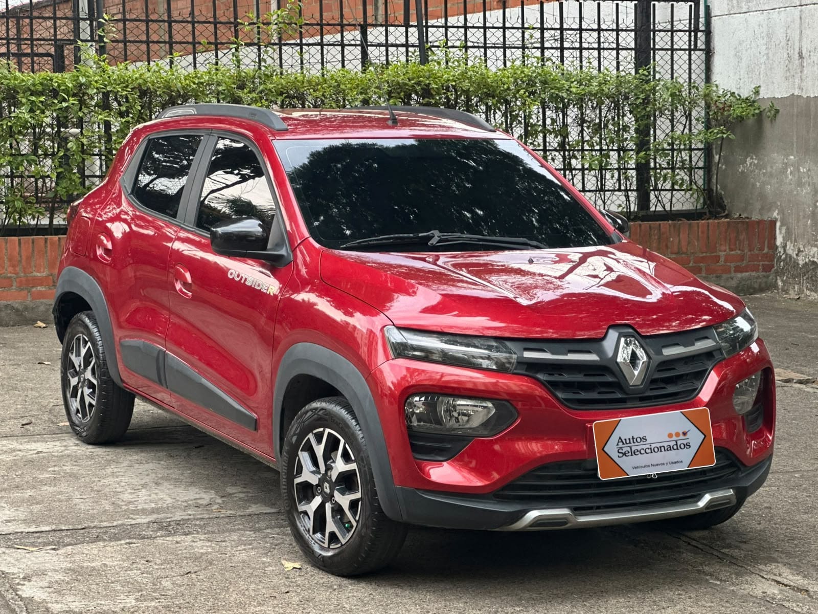 RENAULT KWID OUTSIDER MT 1000CC 12V 4AB ABS 2023