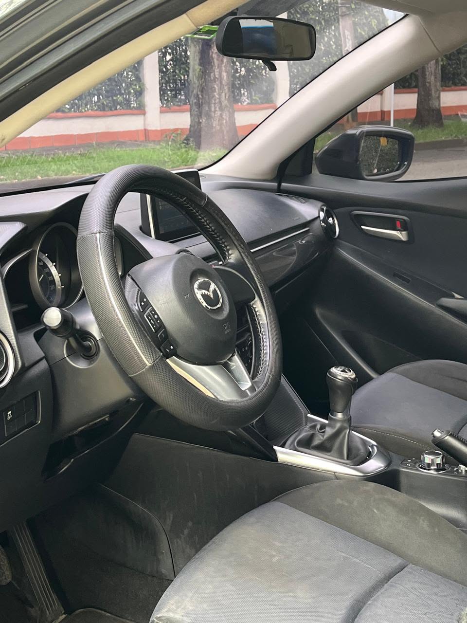 MAZDA 2 TOURING MT 1500CC 2AB 2016