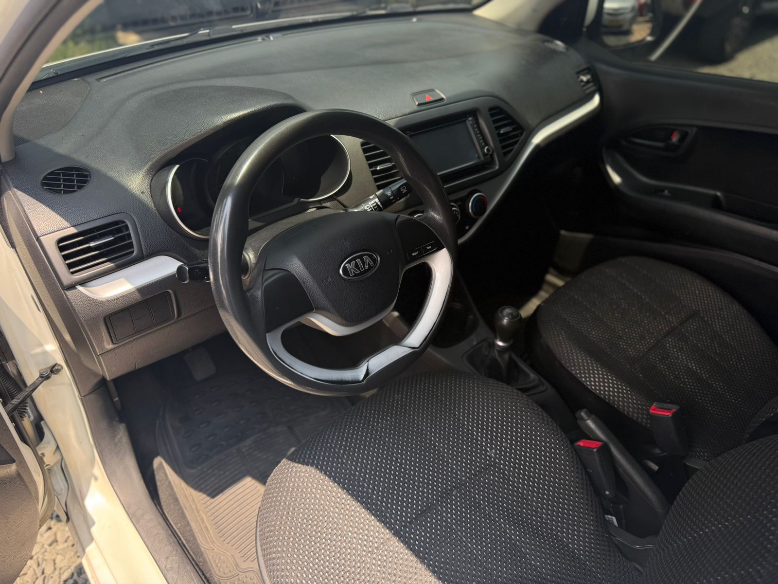 KIA PICANTO ION R 1.25 MT 1200CC AA 2017