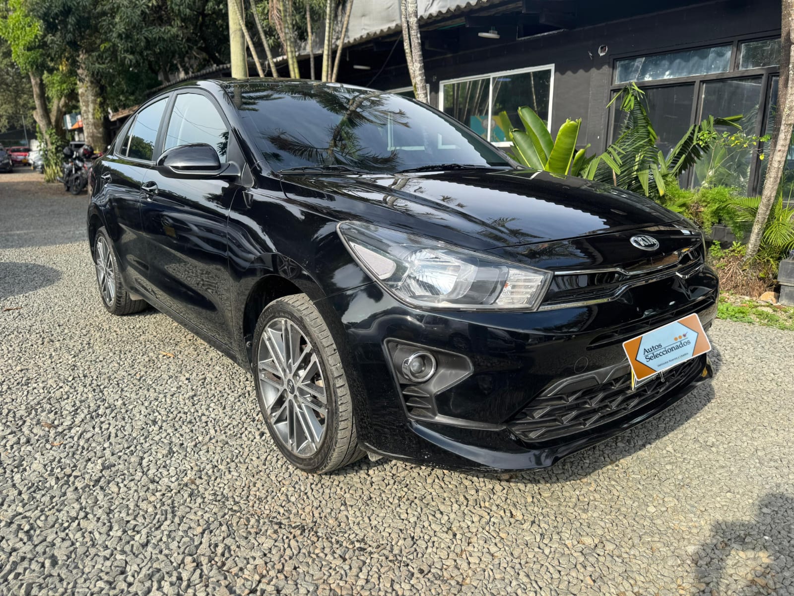 KIA RIO VIBRANT TP 1400CC 4P R17 2022