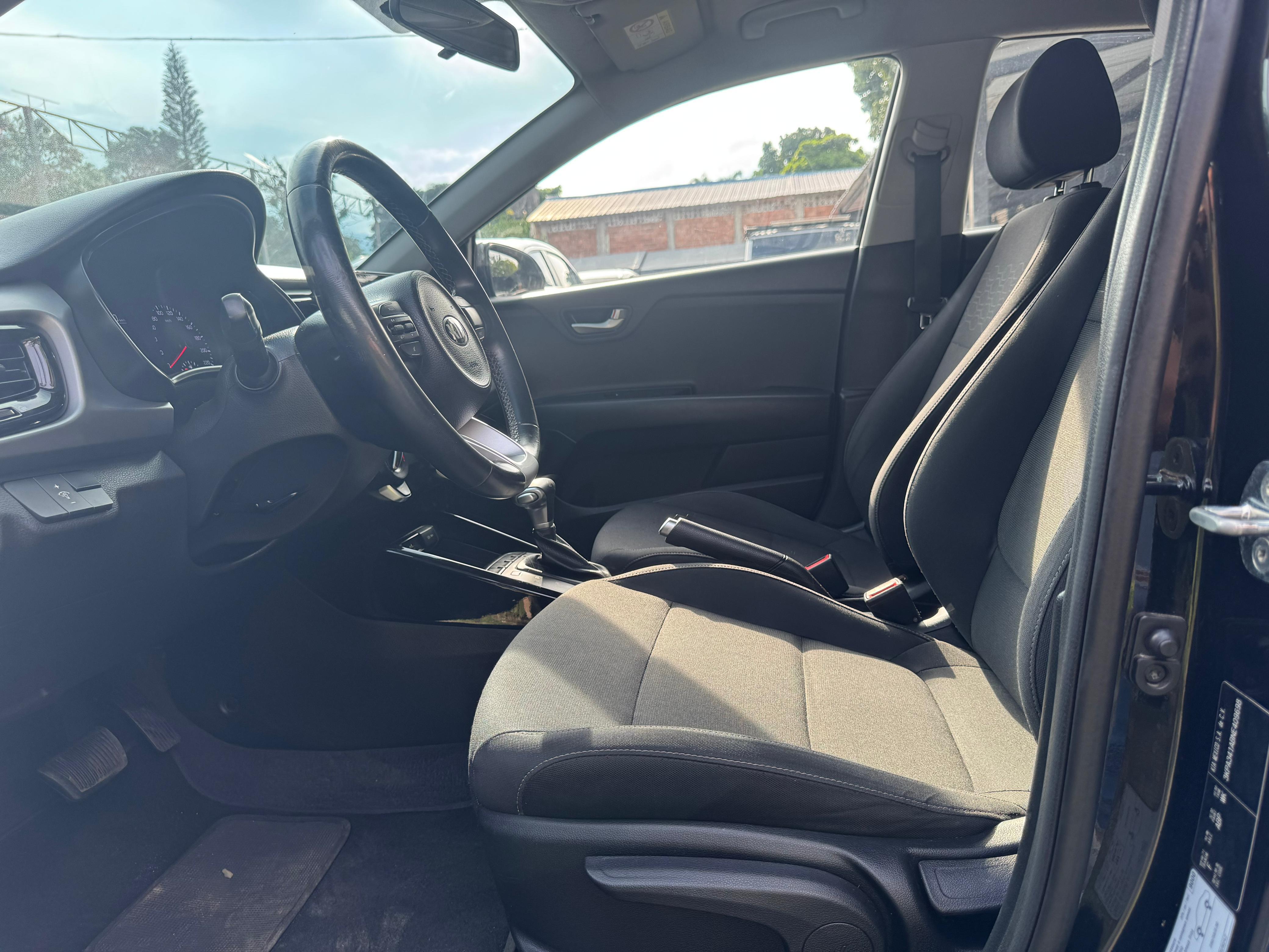 KIA RIO VIBRANT TP 1400CC 4P R17 2022