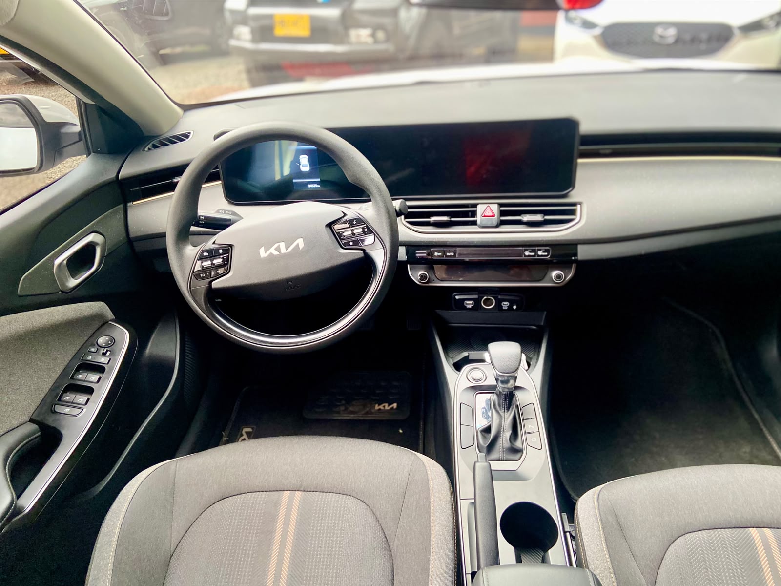 KIA K3 ZENITH AT 1600CC 4P 6AB 2025