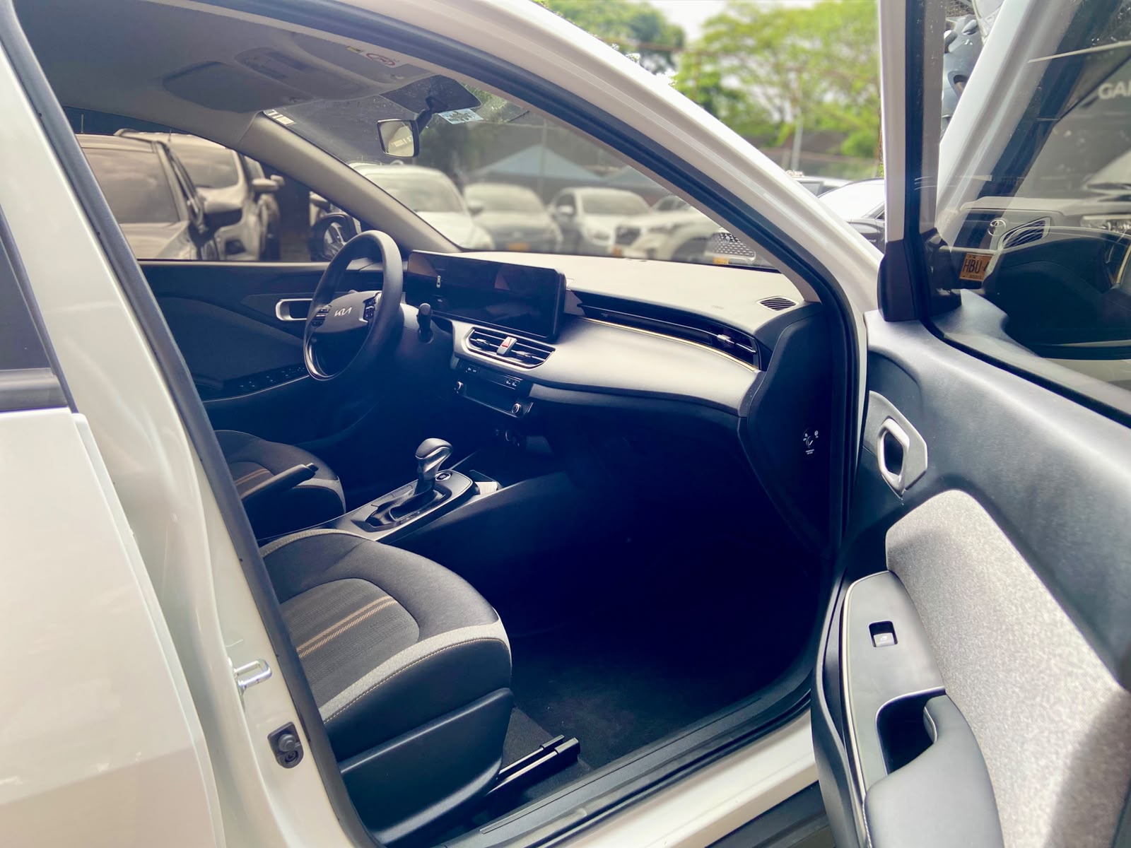 KIA K3 ZENITH AT 1600CC 4P 6AB 2025