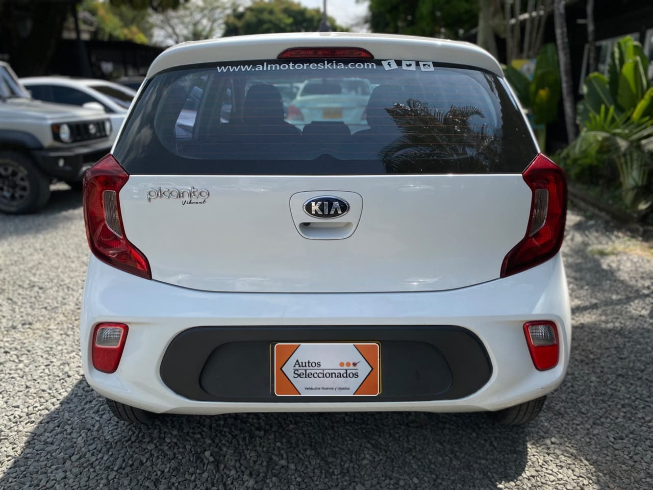 KIA PICANTO VIBRANT AT 1250CC 2AB ABS AA R13 2022