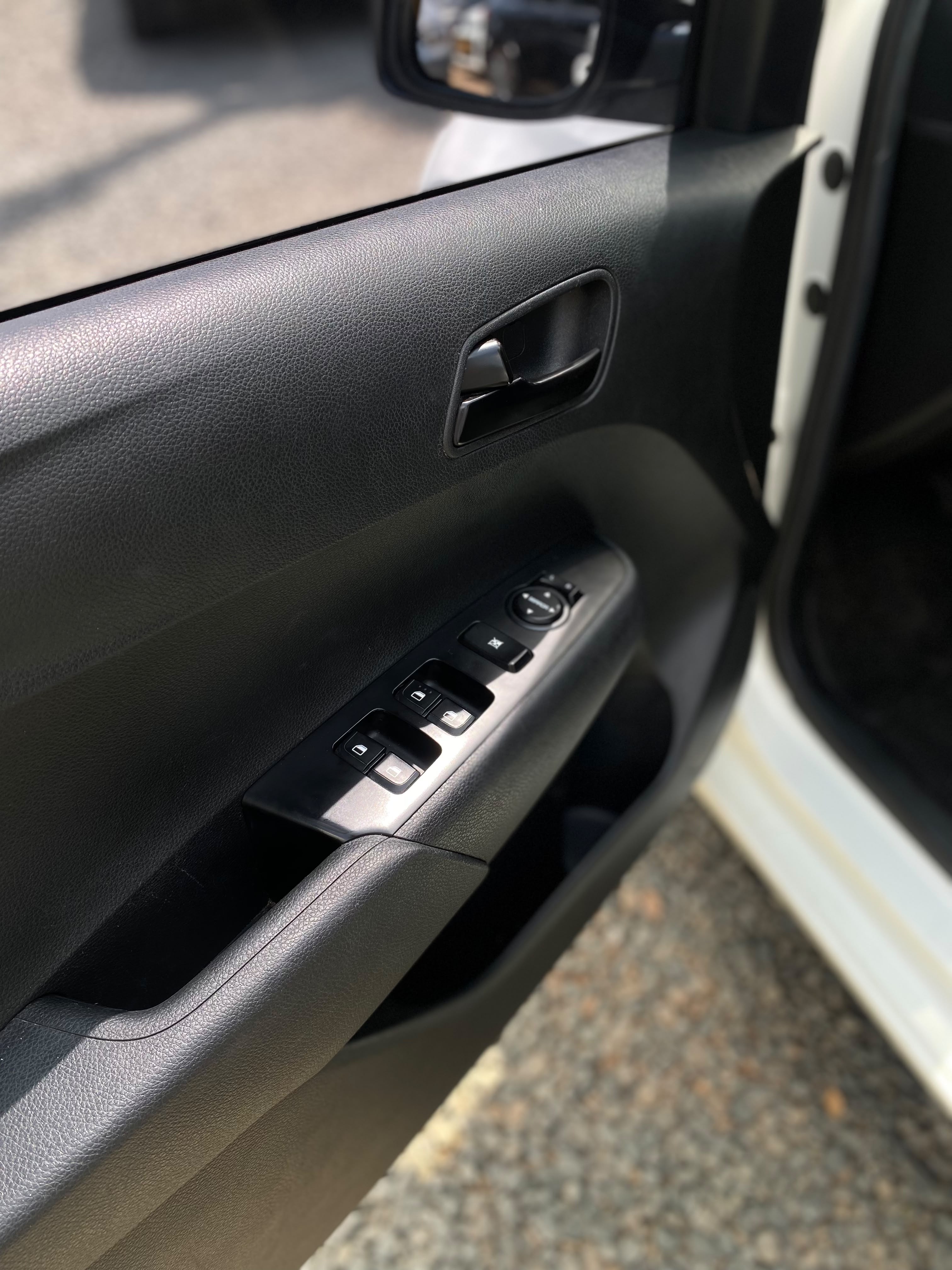 KIA PICANTO VIBRANT AT 1250CC 2AB ABS AA R13 2022