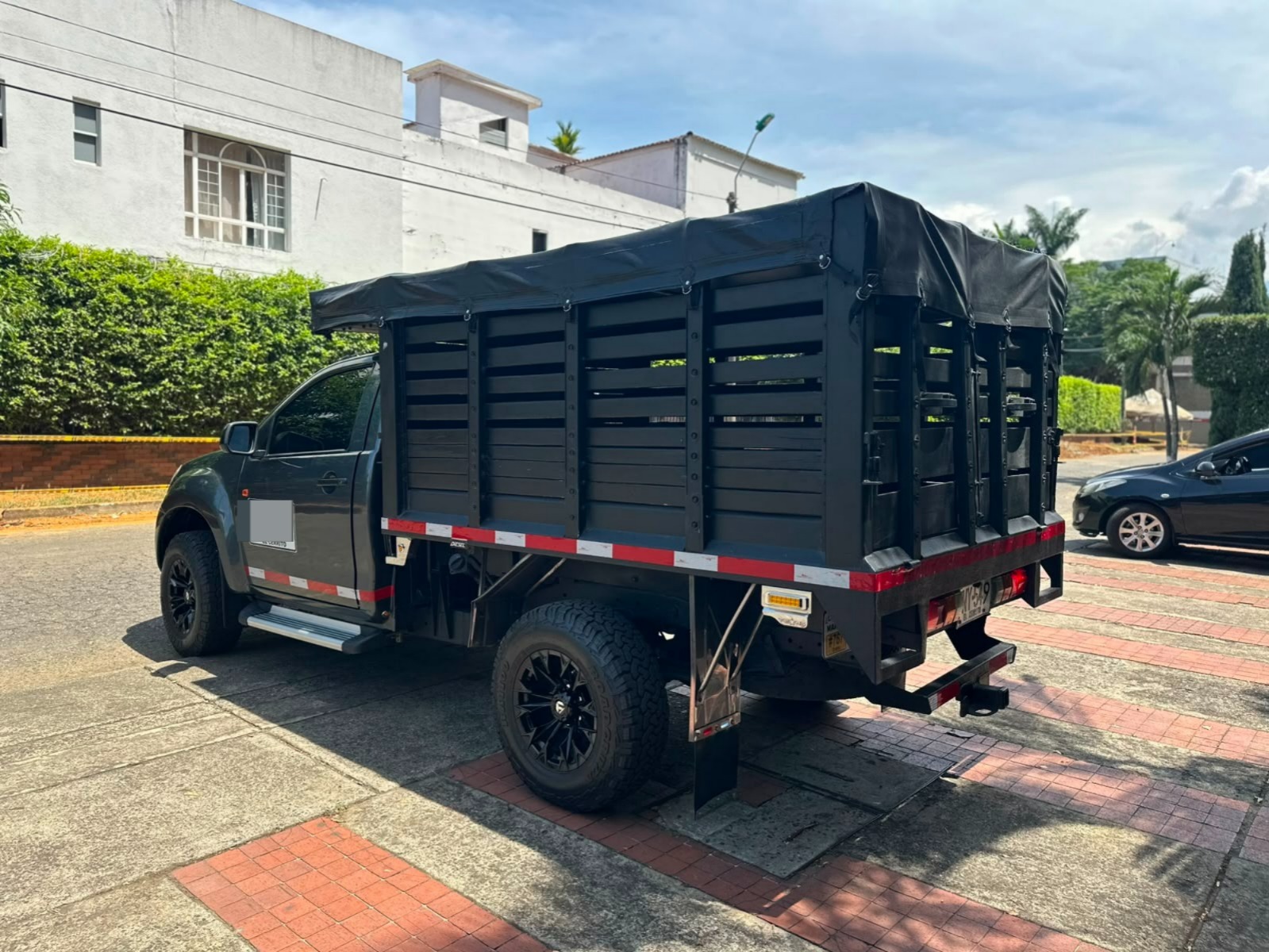 CHEVROLET DMAX 2.5L MT 2500CC TD 4X4 AA 2016