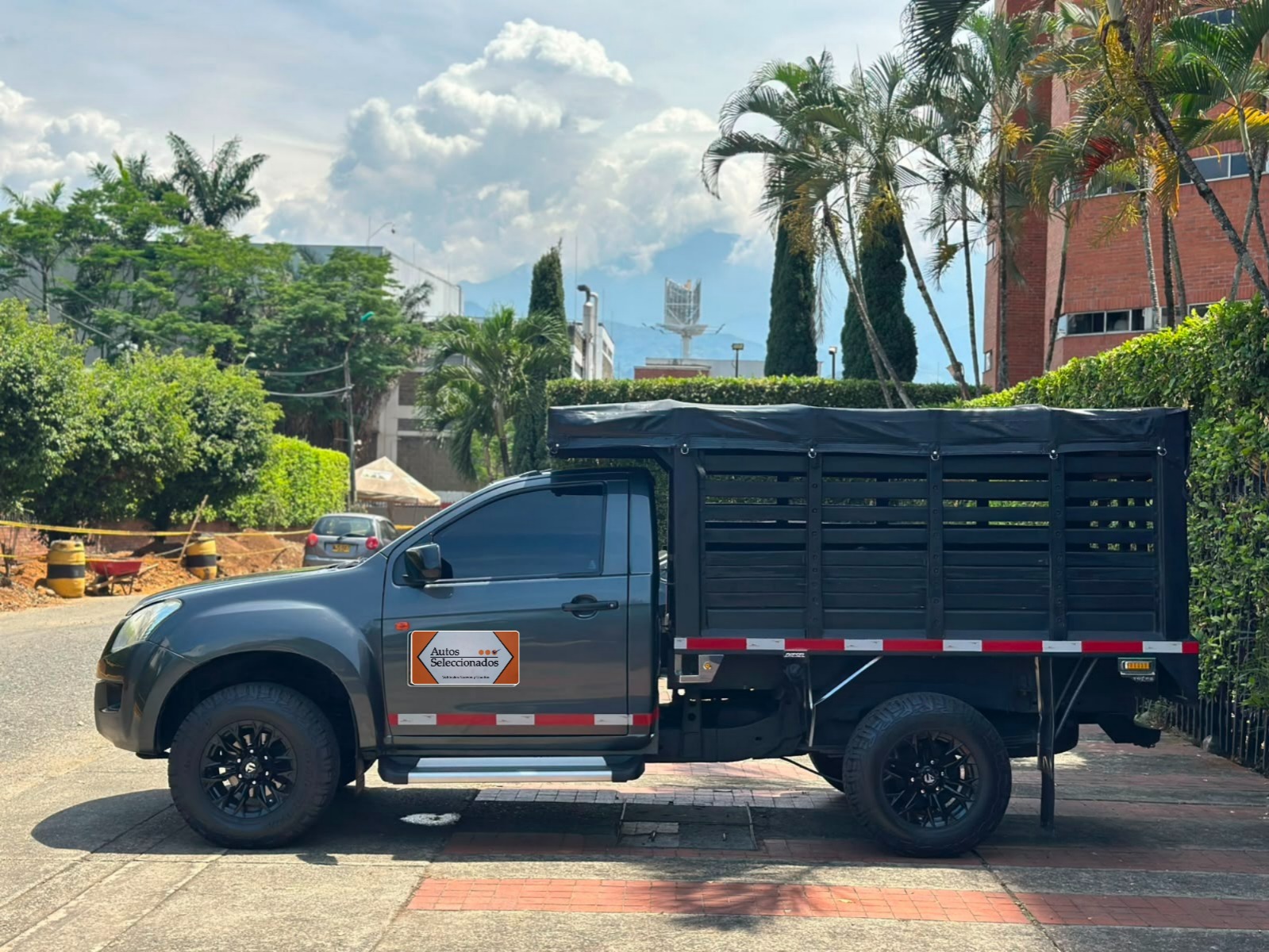CHEVROLET DMAX 2.5L MT 2500CC TD 4X4 AA 2016