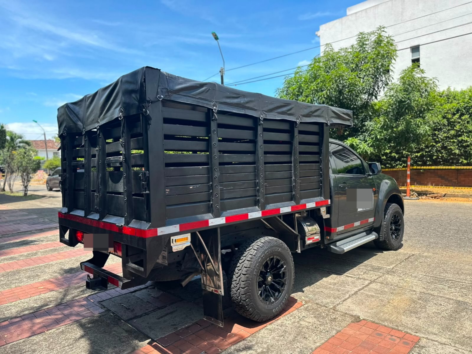 CHEVROLET DMAX 2.5L MT 2500CC TD 4X4 AA 2016