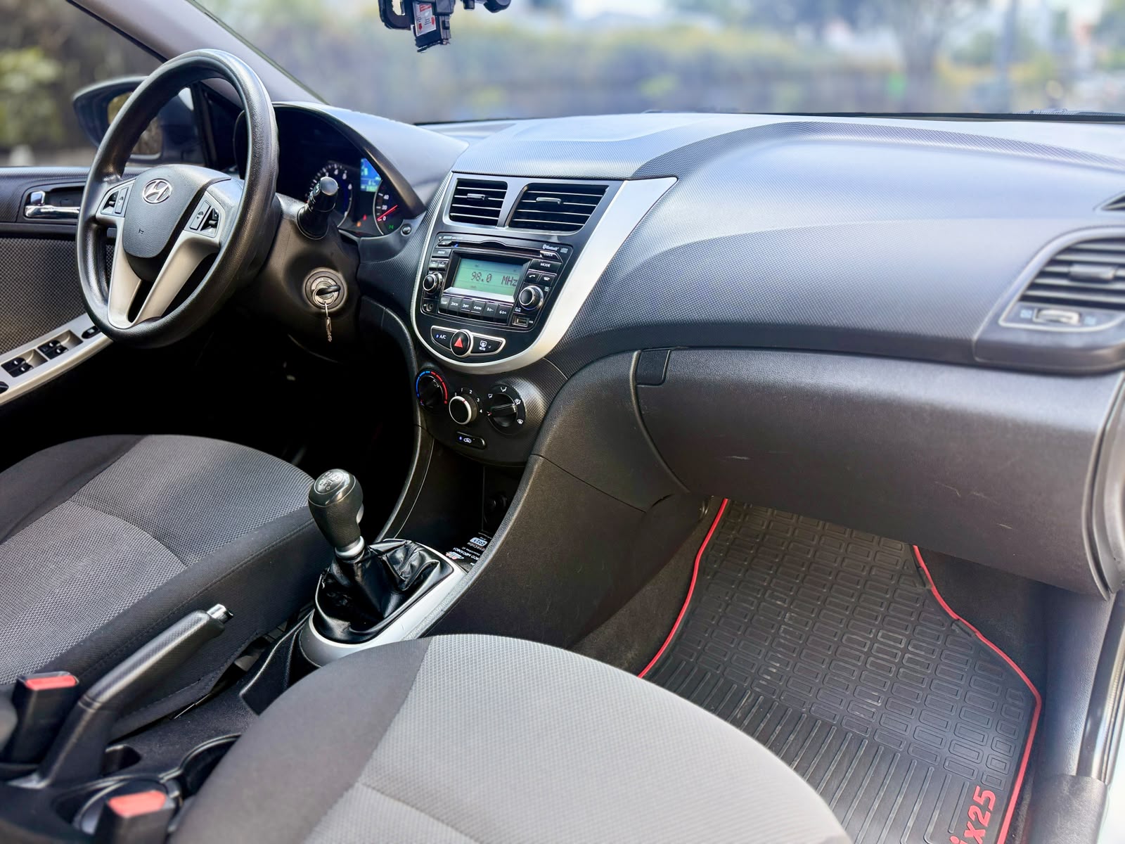 HYUNDAI ACCENT I25 1.6L MT 1600CC 4P AA 2016