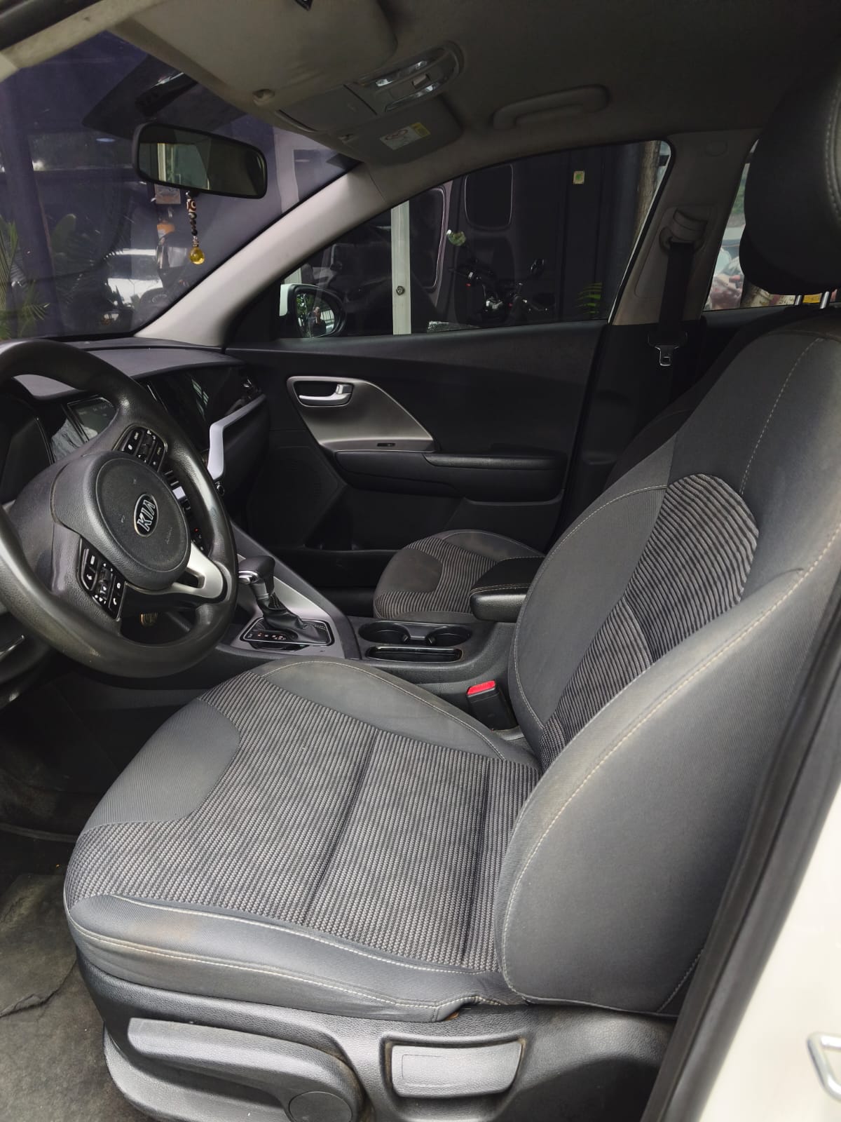KIA NIRO EMOTION TP 1600CC 2AB ABS R16 2022