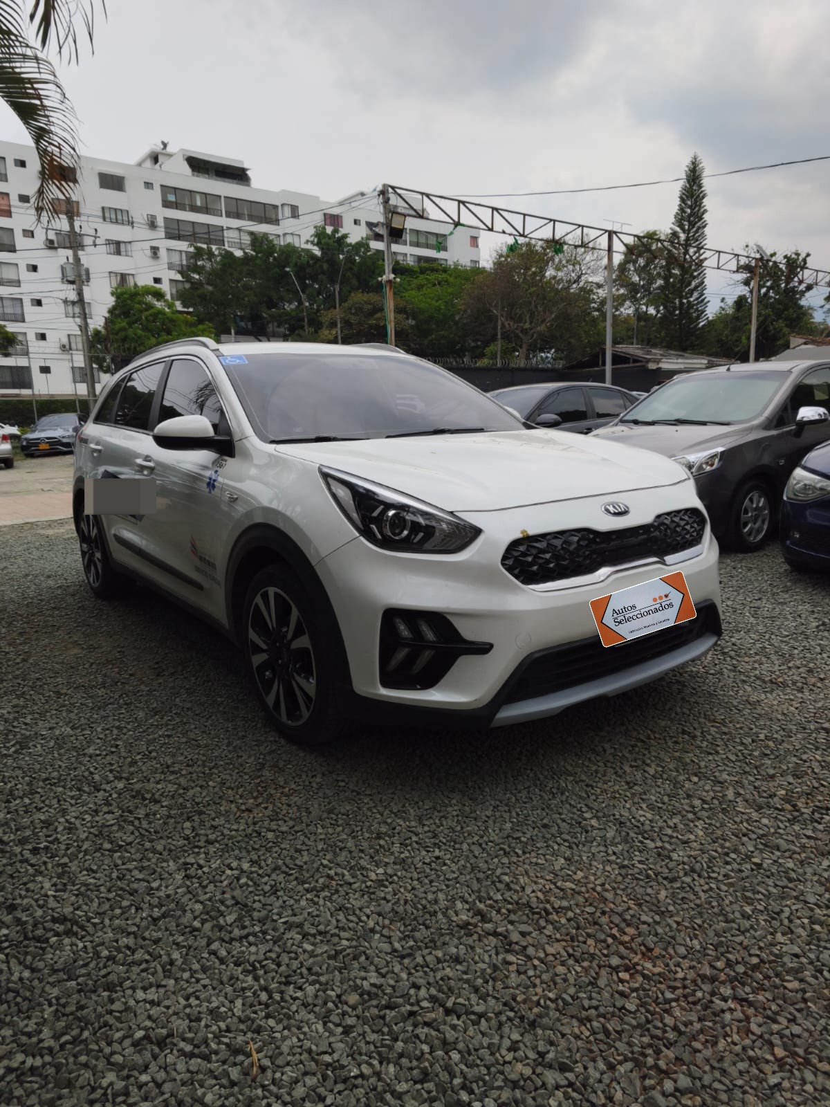 KIA NIRO EMOTION TP 1600CC 2AB ABS R16 2022