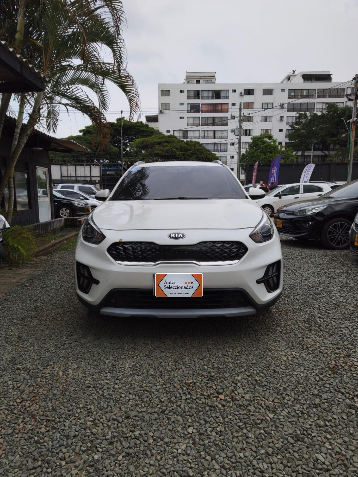 KIA NIRO EMOTION TP 1600CC 2AB ABS R16 2022