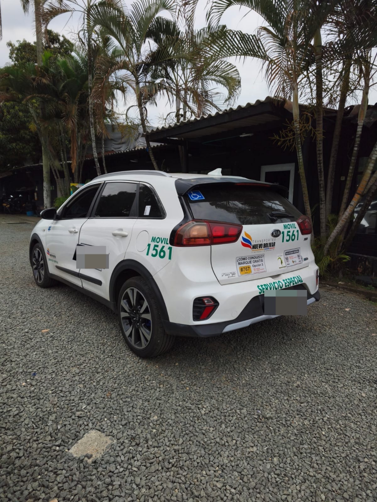 KIA NIRO EMOTION TP 1600CC 2AB ABS R16 2022