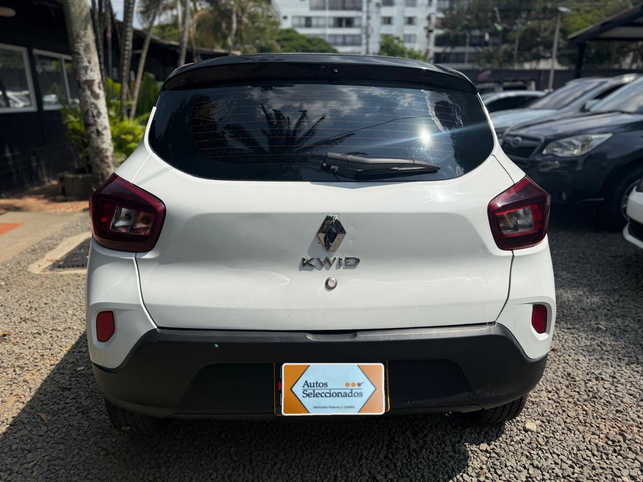 RENAULT KWID OUTSIDER MT 1000CC 12V 4AB ABS 2024
