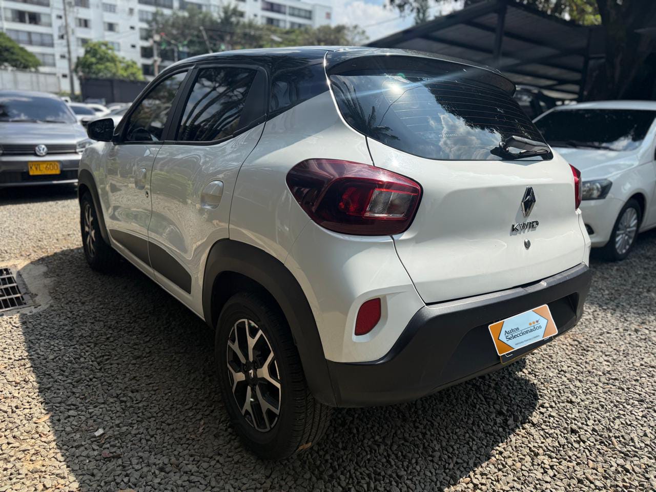 RENAULT KWID OUTSIDER MT 1000CC 12V 4AB ABS 2024