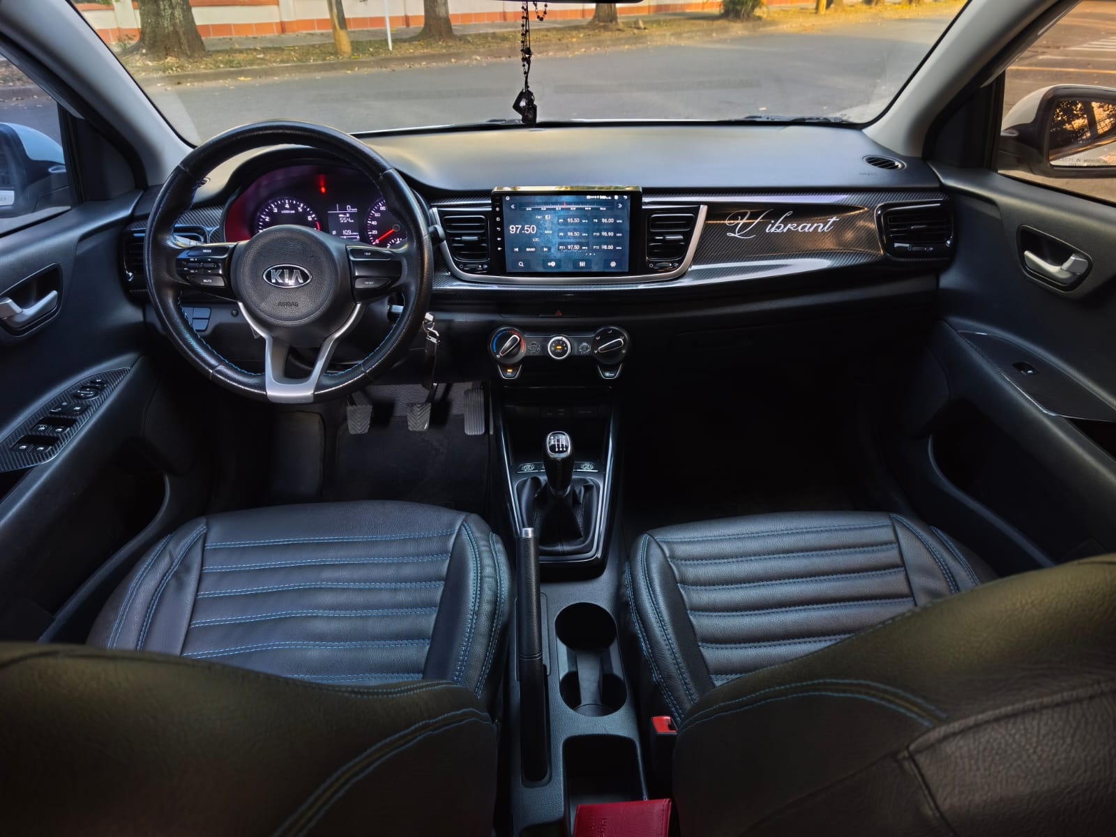 KIA RIO VIBRANT MT 1400CC 4P 2021