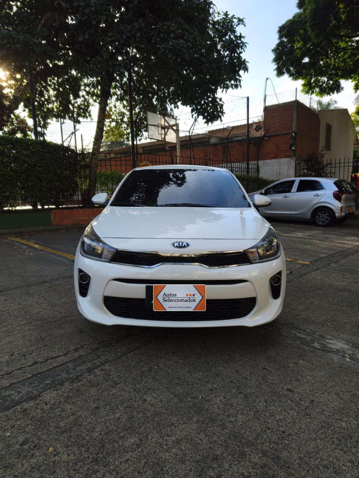 KIA RIO VIBRANT MT 1400CC 4P 2021